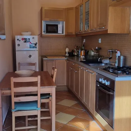 Citypark Getaway Quiet Historic Flat & Free Parking Budapest